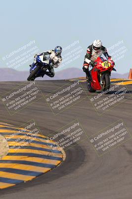 media/Dec-18-2022-SoCal Trackdays (Sun) [[8099a50955]]/Turns 9 and 10 Set 2 (1055am)/